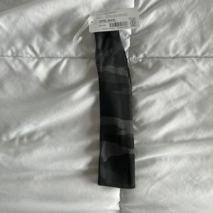 Athleta Vital Headband Camo
